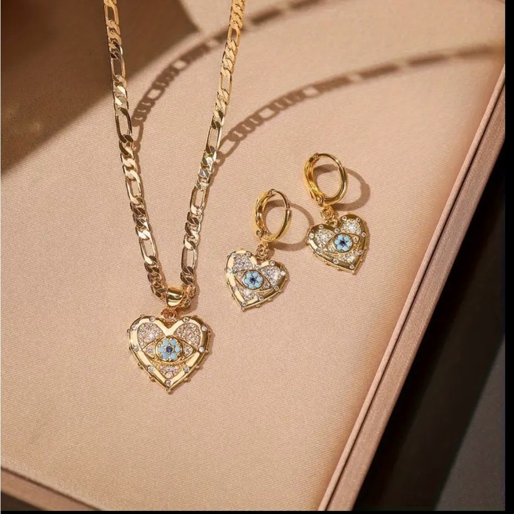 Devil’s Eye pendant Necklace Earrings set copper- gold plated Heart shaped